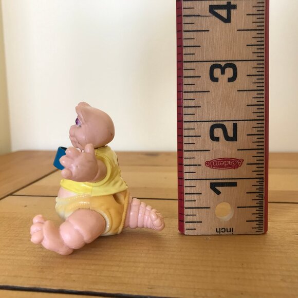 Not the Mama Baby Sinclair Dinosaurs Plastic Action Figure 90s McDonald's Toy - Picture 4 of 5